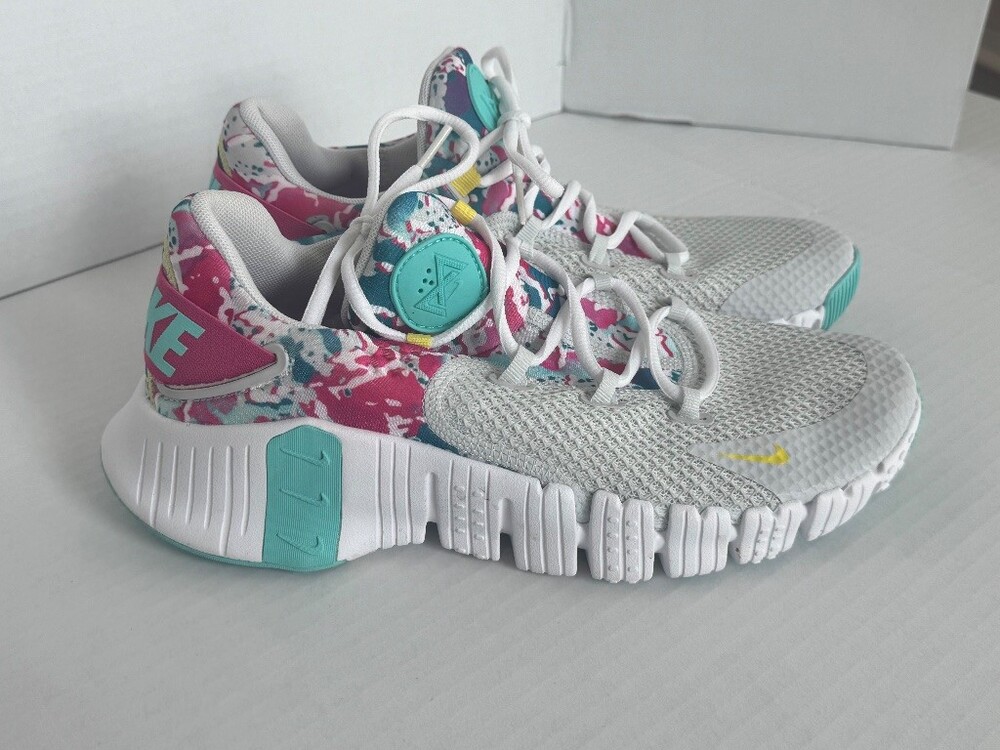 Nike Free Metcon 4 Womens 11 Training Shoes White Pink Teal Floral DQ0304-001